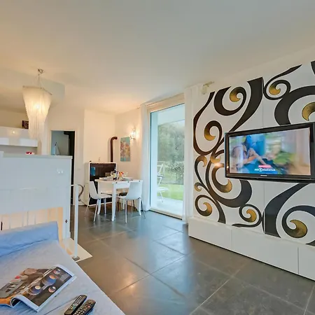 Casa Oleandri With Pool And View - Happy Apartment
