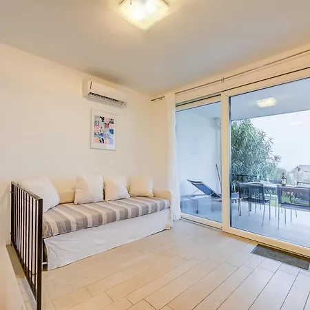 Casa Oleandri With Pool And View - Happy Apartment