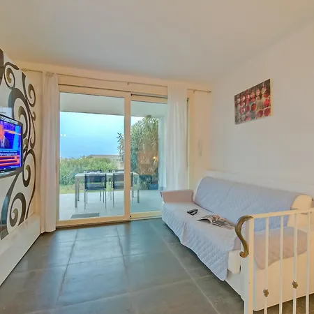 Apartment Casa Oleandri With Pool And View - Happy Toscolano Maderno