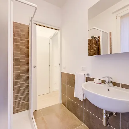 Casa Oleandri With Pool And View - Happy Apartment Toscolano Maderno