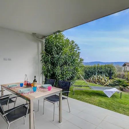 Apartment Casa Oleandri With Pool And View - Happy